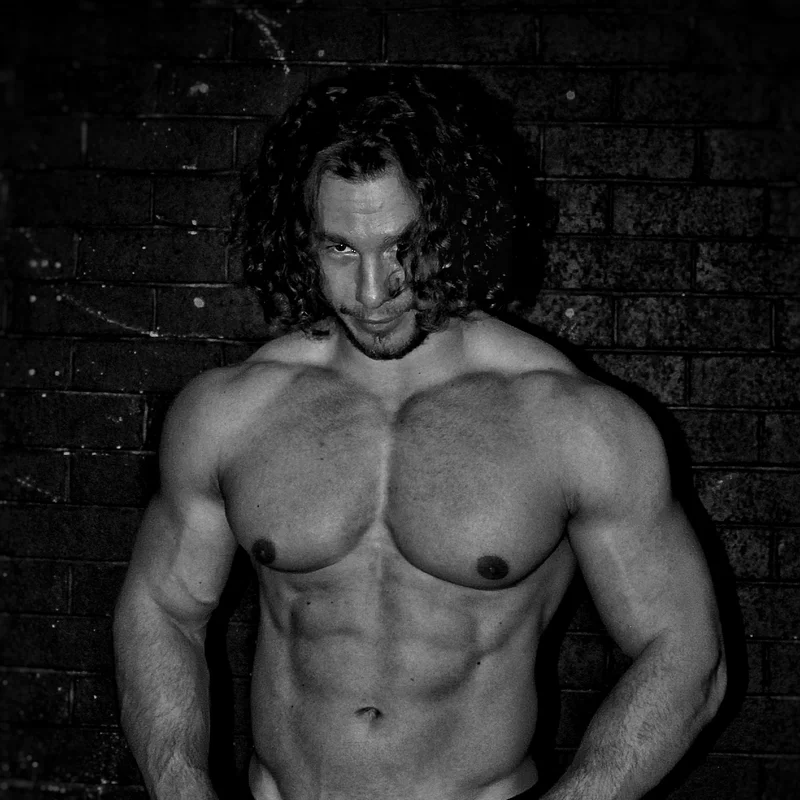 Alex Schwarze training